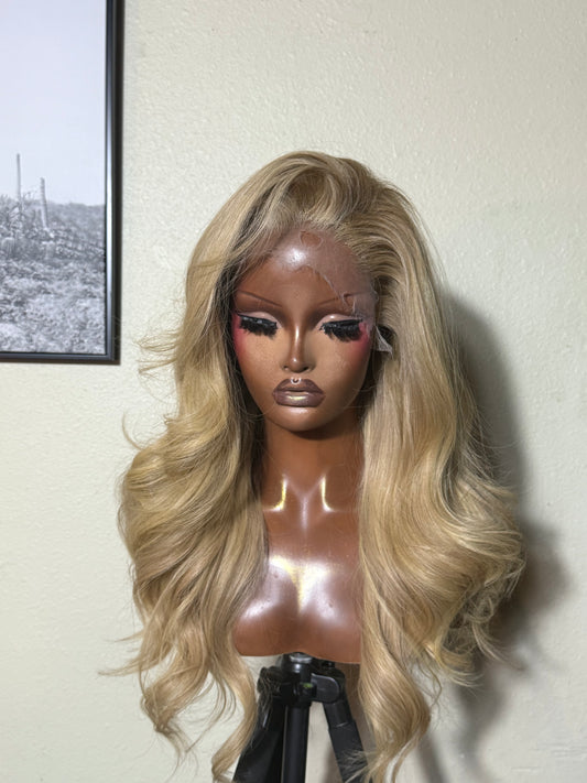 Ms Sinia ( READY TO SHIP)